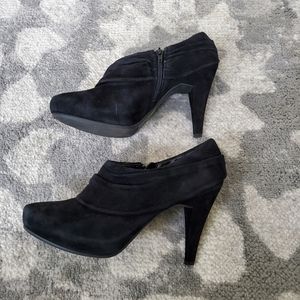 Me Too Laso Black Suede Booties - 5" Heels - 10M